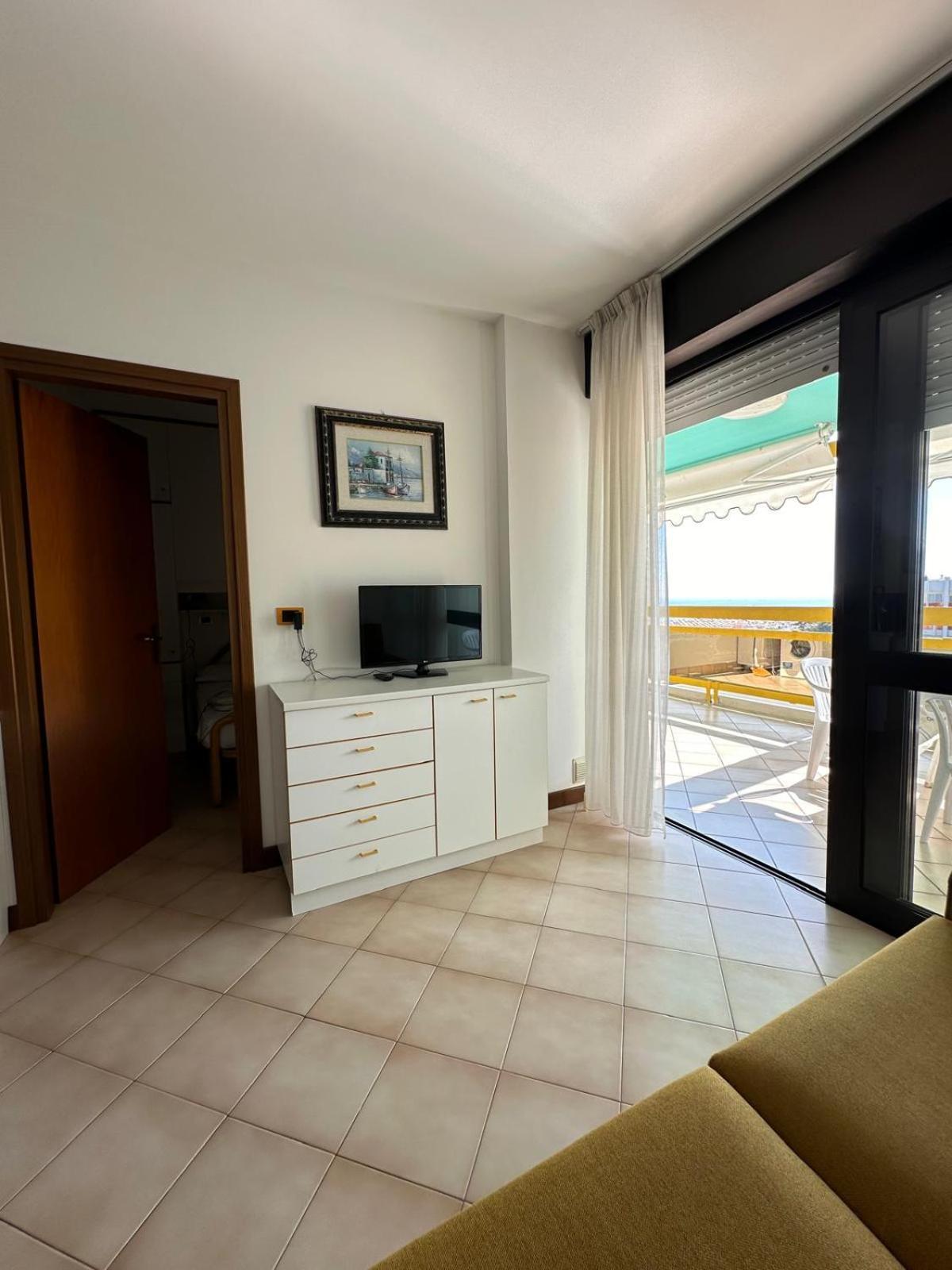 Complesso Solarium Apartment Bibione Exterior foto