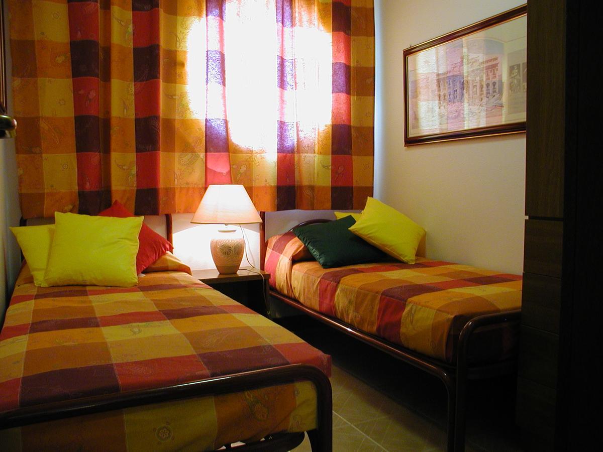 Complesso Solarium Apartment Bibione Exterior foto