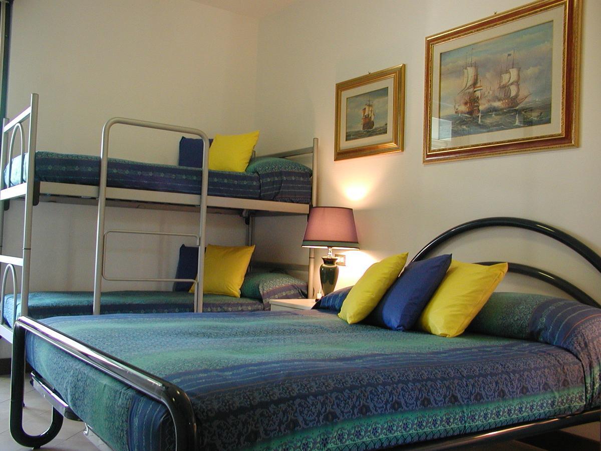 Complesso Solarium Apartment Bibione Exterior foto