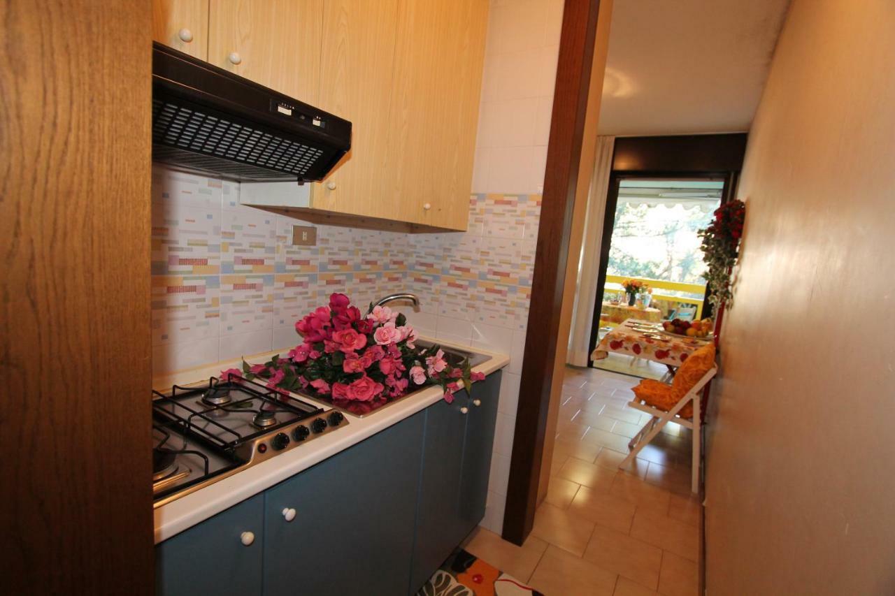 Complesso Solarium Apartment Bibione Exterior foto