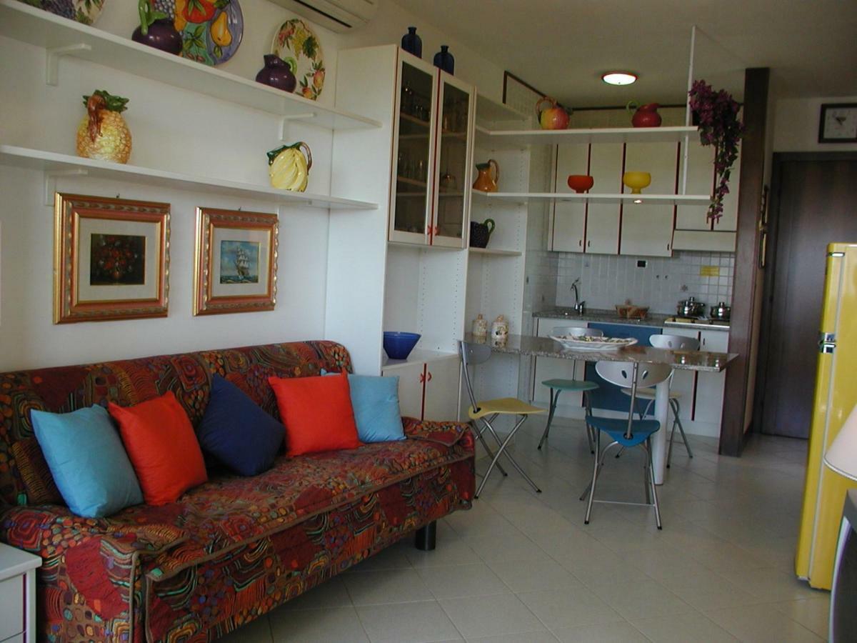 Complesso Solarium Apartment Bibione Exterior foto