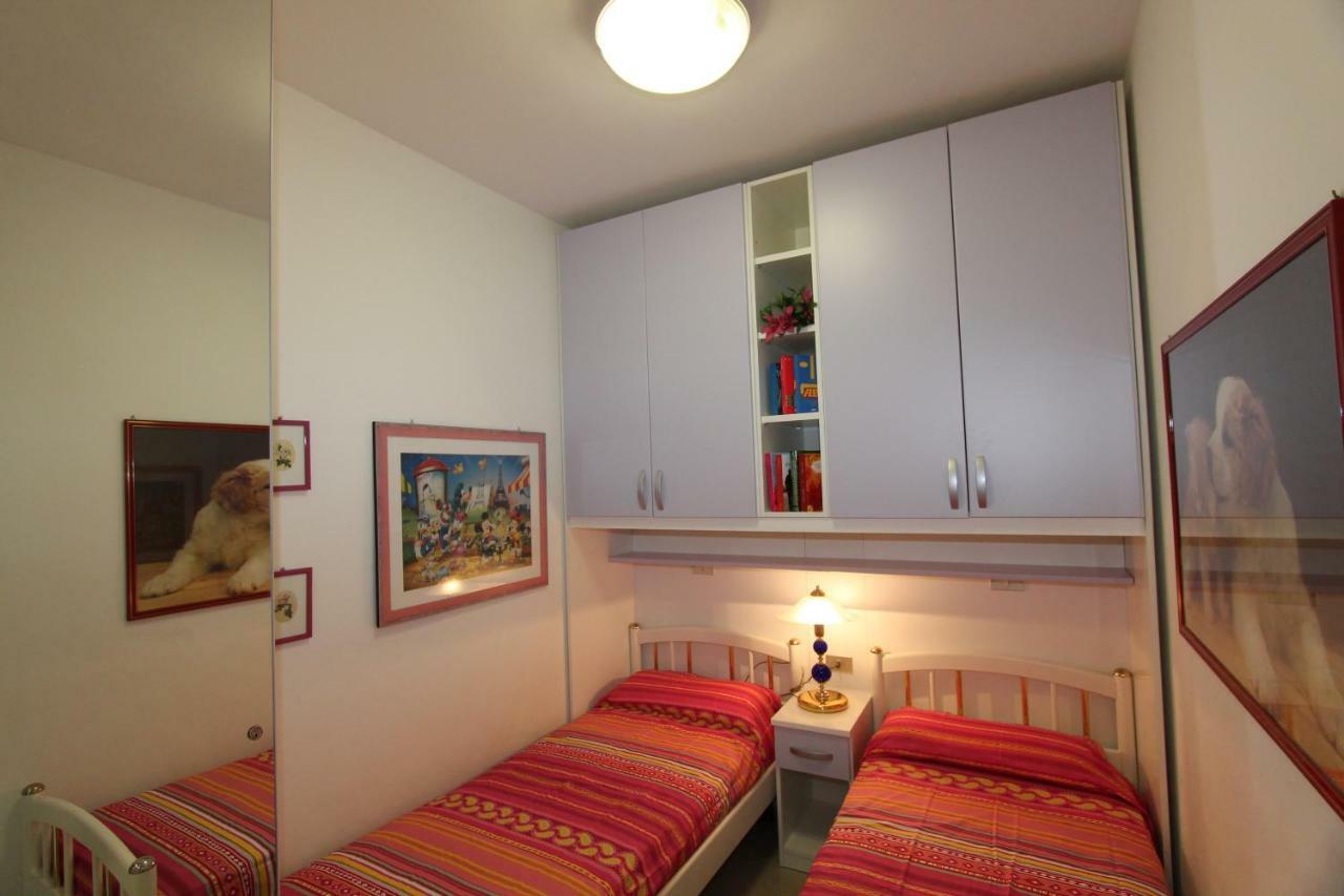 Complesso Solarium Apartment Bibione Exterior foto
