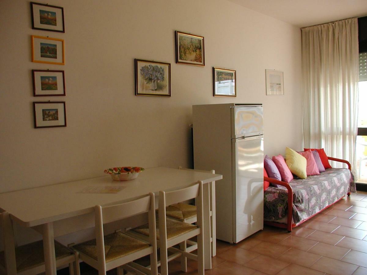 Complesso Solarium Apartment Bibione Exterior foto