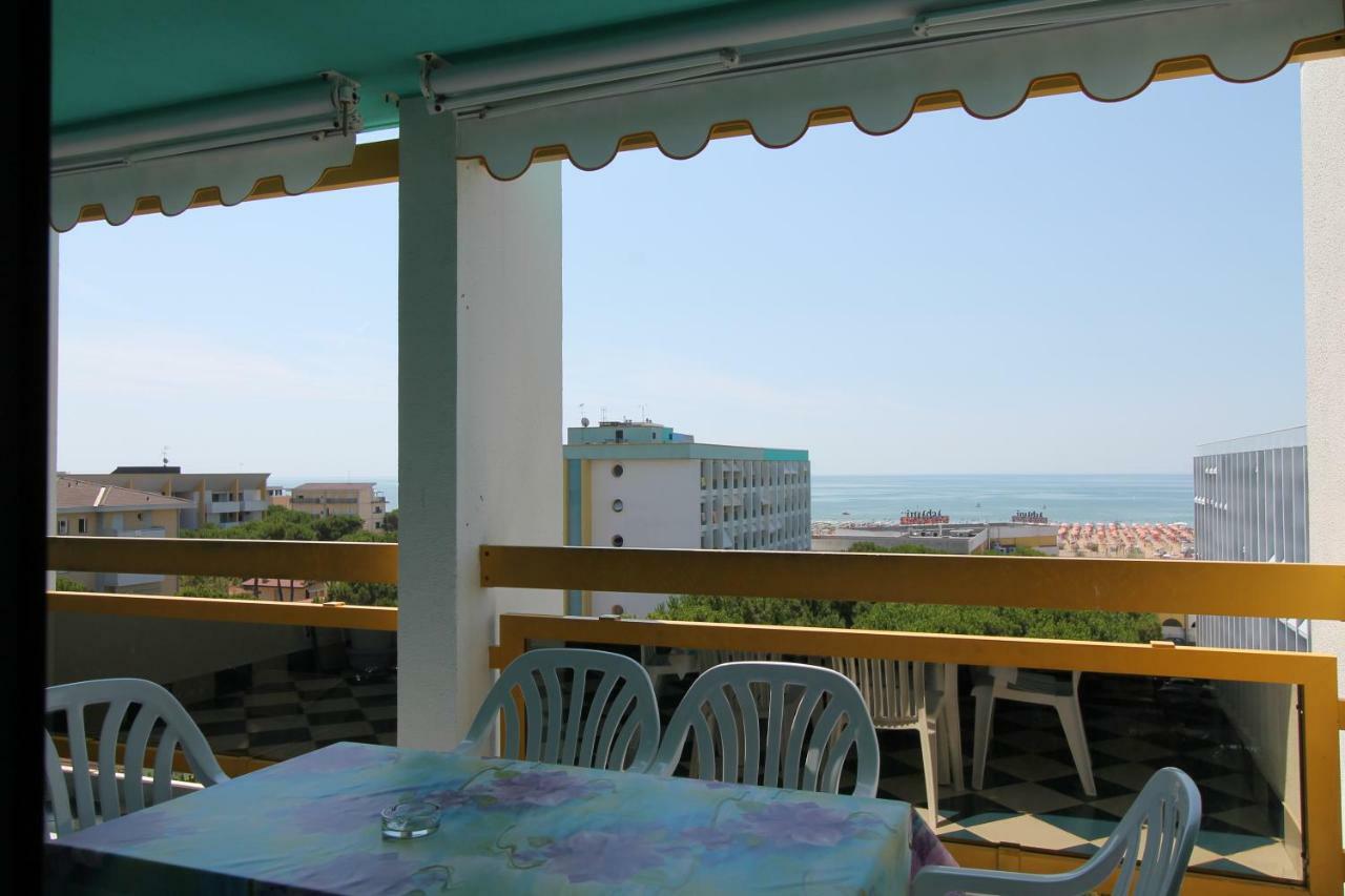 Complesso Solarium Apartment Bibione Exterior foto