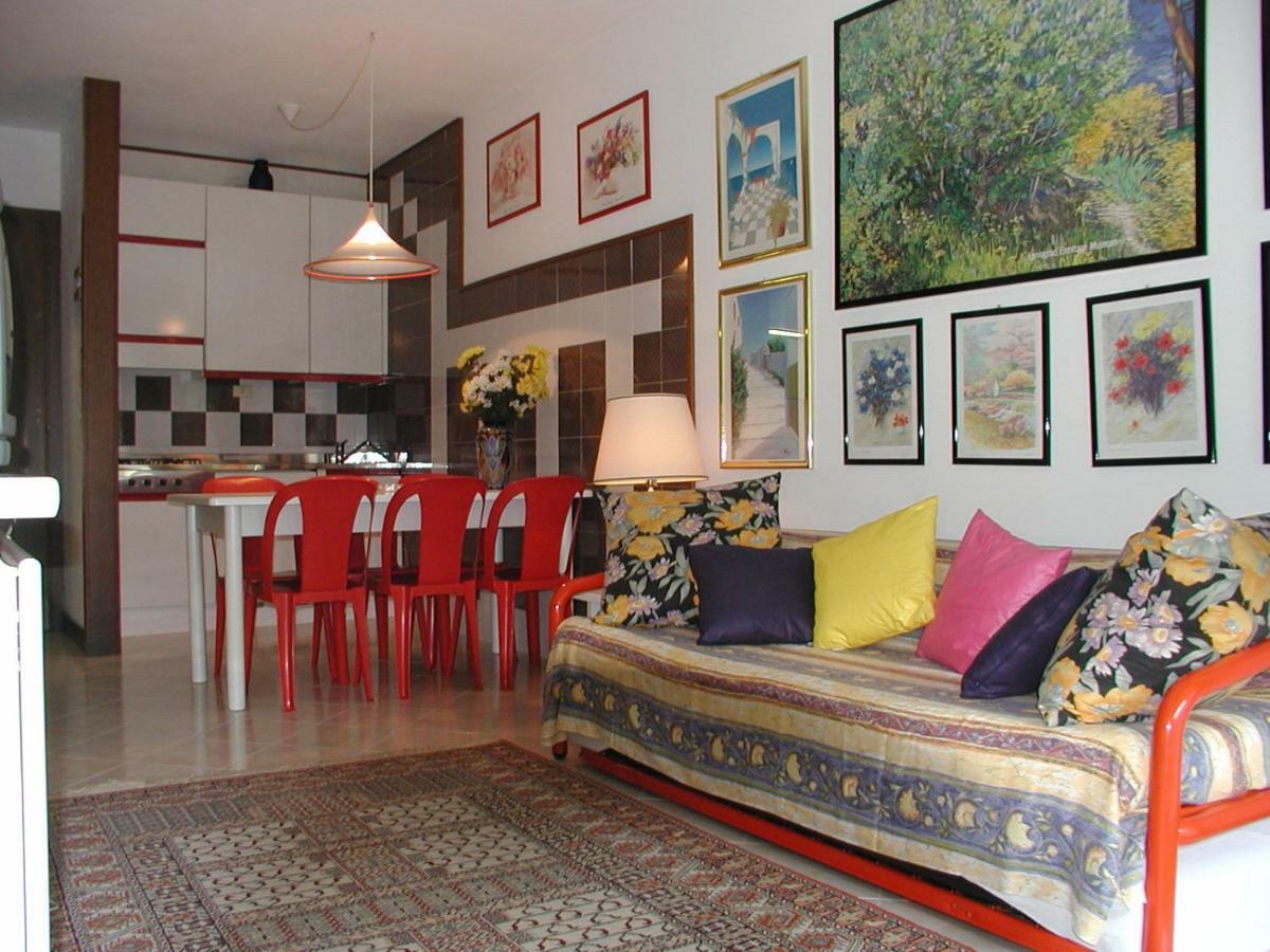 Complesso Solarium Apartment Bibione Exterior foto