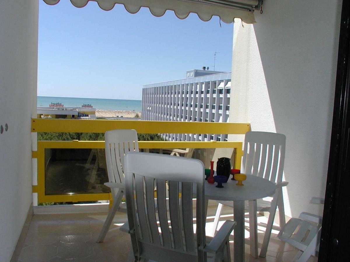 Complesso Solarium Apartment Bibione Exterior foto